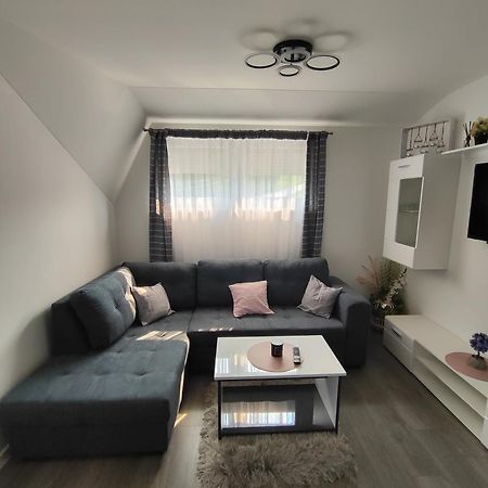 Apartmán Happy Moments 1 Gornje Jesenje Exteriér fotografie
