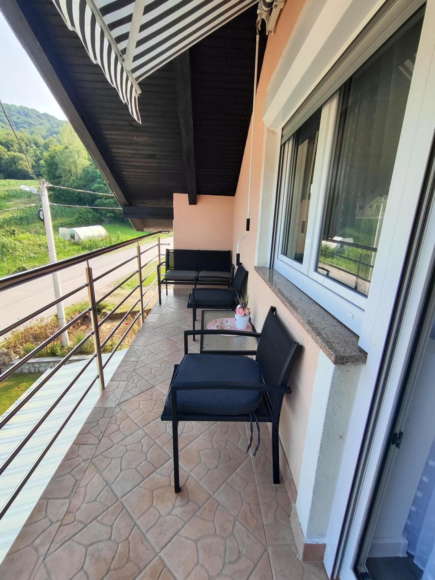 Apartmán Happy Moments 1 Gornje Jesenje Exteriér fotografie